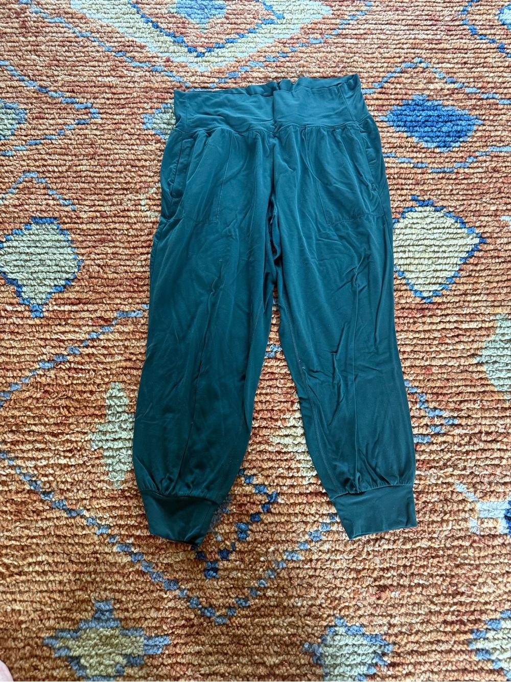 Athleta Forest Green Salutation Jogger